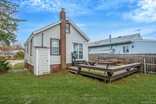 8 Eastern Concourse, Amityville, NY 11701 - Photo 17