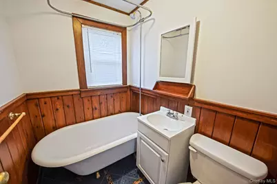 8 Eastern Concourse, Amityville, NY 11701 - Photo 15