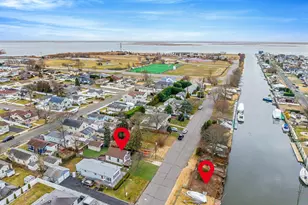 8 Eastern Concourse, Amityville, NY 11701 - Photo 21