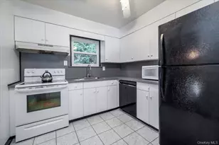 2282 Saratoga St, Oceanside, NY 11572 - Photo 11