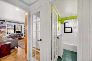 266 Pelham Rd, New Rochelle, NY 10805 - Photo 15