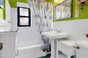 266 Pelham Rd, New Rochelle, NY 10805 - Photo 11