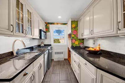 266 Pelham Road #5H, New Rochelle, NY 10805 - Photo 5