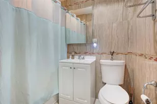 170-12 Highland Ave, Jamaica, NY 11432 - Photo 9