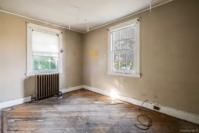 76 Leroy Place, Newburgh, NY 12550 - Photo 9