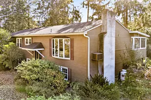 34 Lawrence Rd, Hyde Park, NY 12538 - Photo 3