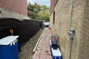 443 Howe Ave, Bronx, NY 10473 - Photo 29