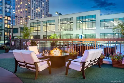 10 City Place #8B, White Plains, NY 10601 - Photo 31