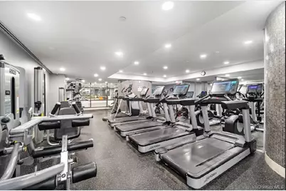 10 City Place #8B, White Plains, NY 10601 - Photo 23