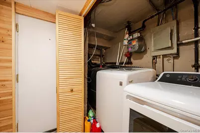 2976 Waterbury Avenue, Bronx, NY 10461 - Photo 17