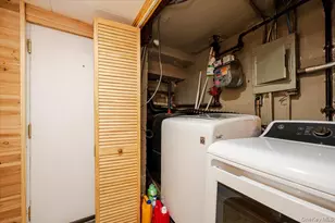 2976 Waterbury Ave, Bronx, NY 10461 - Photo 17