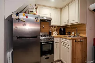 2976 Waterbury Ave, Bronx, NY 10461 - Photo 15