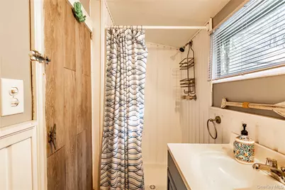 47 Woodcliff Trail, Calverton, NY 11933 - Photo 15