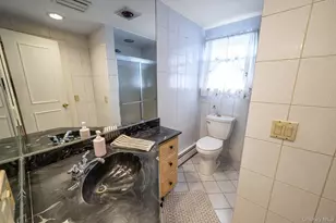 60 Lake Shore Dr, Patchogue, NY 11772 - Photo 27