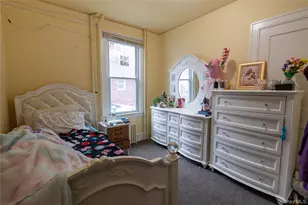 162-19 Laburnum Ave, Flushing, NY 11358 - Photo 11