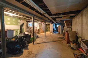 162-19 Laburnum Ave, Flushing, NY 11358 - Photo 33