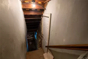 162-19 Laburnum Ave, Flushing, NY 11358 - Photo 31