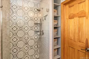 2186 Mcclellan St, East Meadow, NY 11554 - Photo 25