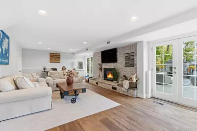 17 Winchester Lane, Huntington, NY 11743 - Photo 21