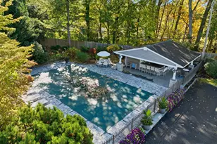 17 Winchester Ln, Huntington, NY 11743 - Photo 33