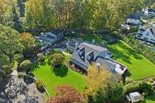 17 Winchester Ln, Huntington, NY 11743 - Photo 5