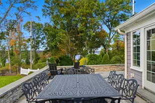 17 Winchester Ln, Huntington, NY 11743 - Photo 37