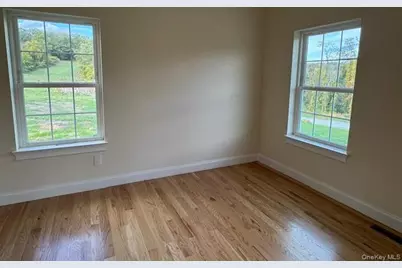 8 Jefferson Avenue, New Windsor, NY 12553 - Photo 15