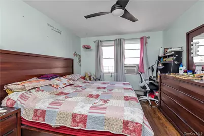 146-06 228th Street, Rosedale, NY 11413 - Photo 15