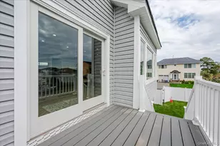 3695 S Somerset Dr, Seaford, NY 11783 - Photo 41