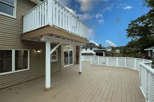 561 Birch Hollow Dr, Shirley, NY 11967 - Photo 21