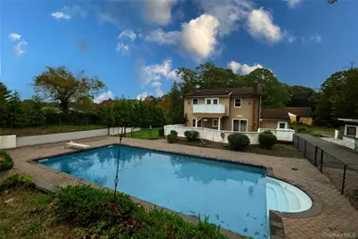 561 Birch Hollow Drive, Shirley, NY 11967 - Photo 25