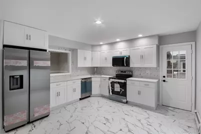 561 Birch Hollow Drive, Shirley, NY 11967 - Photo 7