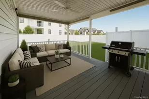 38 Stacey Wy, Troy, NY 12180 - Photo 11