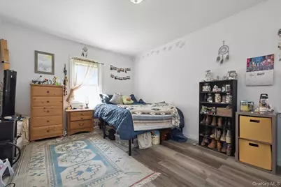 370 E Broadway, Long Beach, NY 11561 - Photo 11