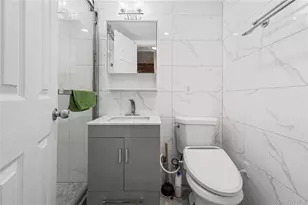 152-10 Peck Ave, Flushing, NY 11355 - Photo 9