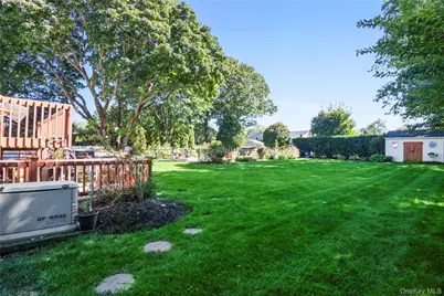 48 Cedar Road, East Northport, NY 11731 - Photo 33