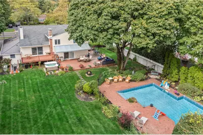 48 Cedar Road, East Northport, NY 11731 - Photo 3