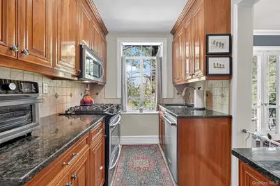 20 N Broadway #O371, White Plains, NY 10601 - Photo 15