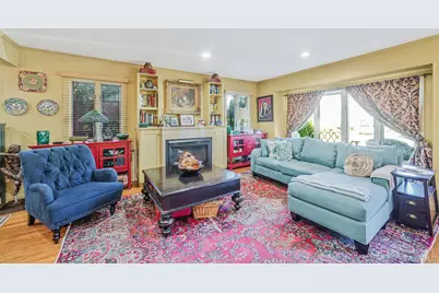 43 Shortridge Drive, Mineola, NY 11501 - Photo 7
