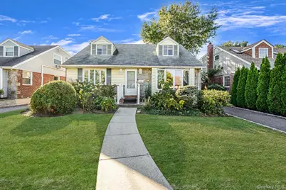 43 Shortridge Drive, Mineola, NY 11501 - Photo 1