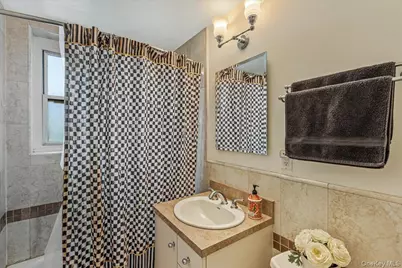 211-10 18th Avenue #5J, Bayside, NY 11360 - Photo 9