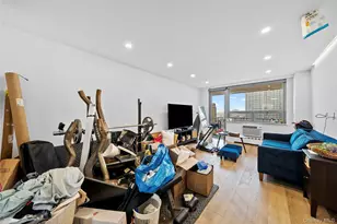 61-25 97th St, Rego Park, NY 11374 - Photo 15