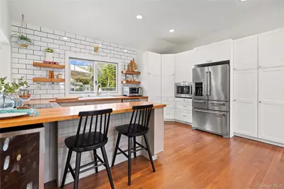 276 Bay Avenue, Patchogue, NY 11772 - Photo 13