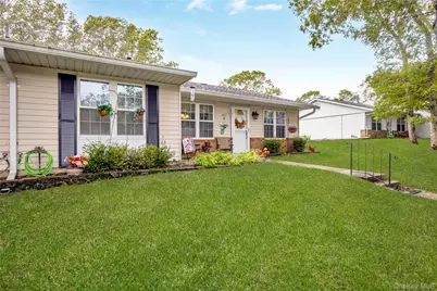 412B Weymouth Court, Ridge, NY 11961 - Photo 1