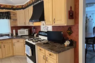 59 Edgewood Ave, Oakdale, NY 11769 - Photo 5