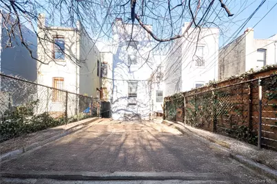 968 Saint Johns Place, Brooklyn, NY 11213 - Photo 21