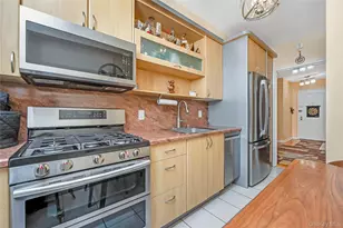 26-25 Union St, Flushing, NY 11354 - Photo 13