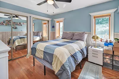 117 Middlesex Avenue, Oakdale, NY 11769 - Photo 21