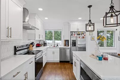 8 Ellsworth Place, East Northport, NY 11731 - Photo 15