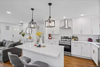 8 Ellsworth Place, East Northport, NY 11731 - Photo 19